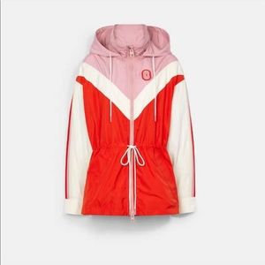 BNWT 🔥🔥 Coach Packable Chevron Windbreaker
